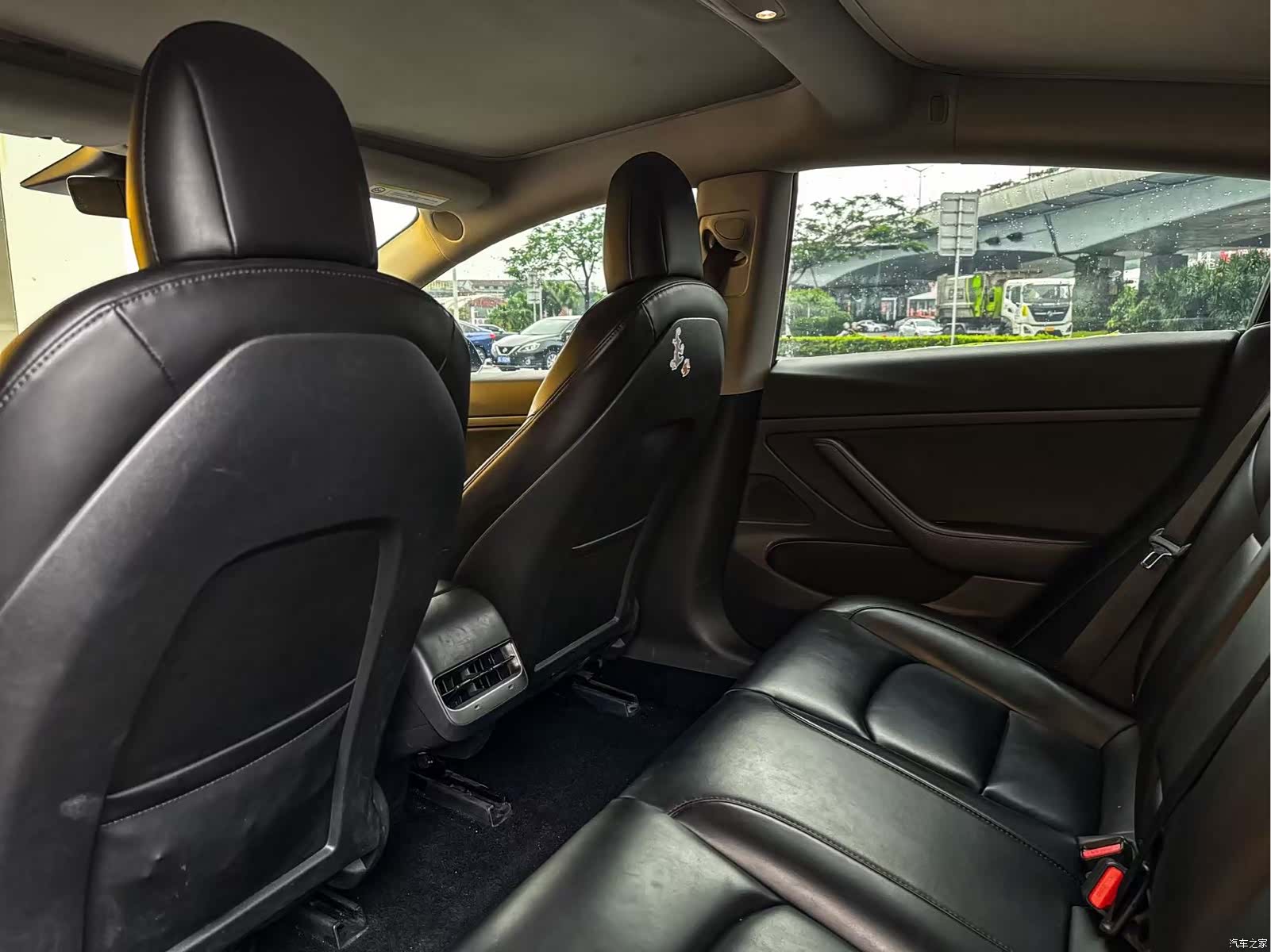 Tesla Model 3, 2020 6