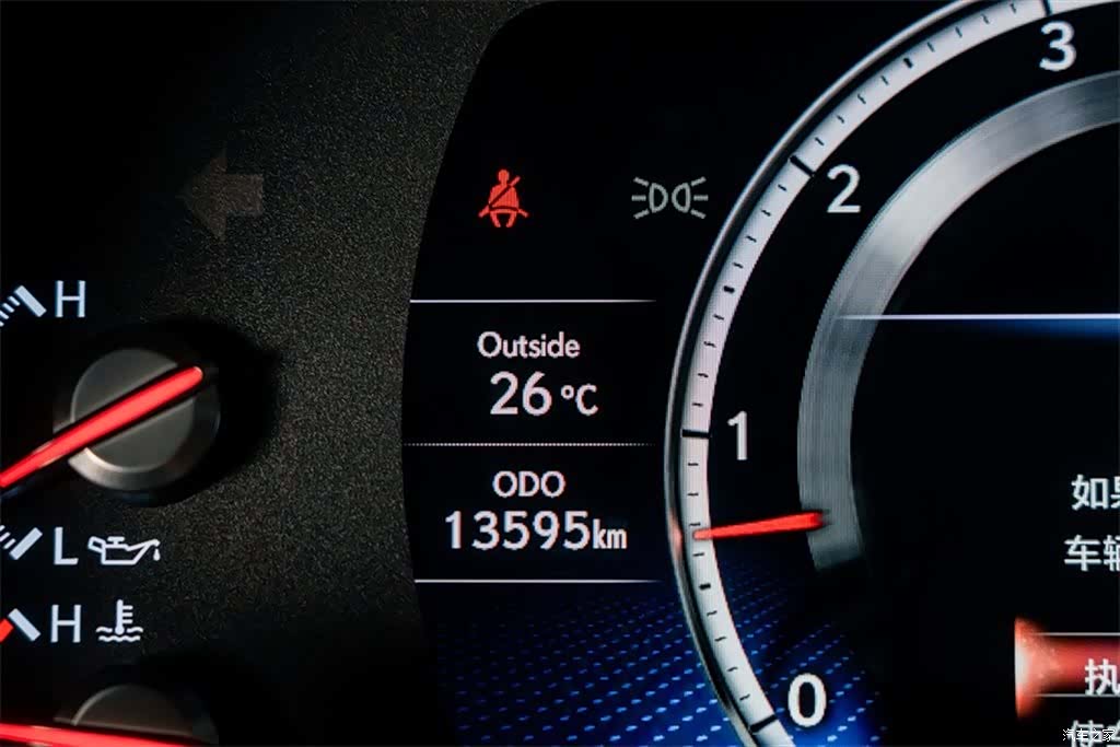 Lexus LX, 2025 12