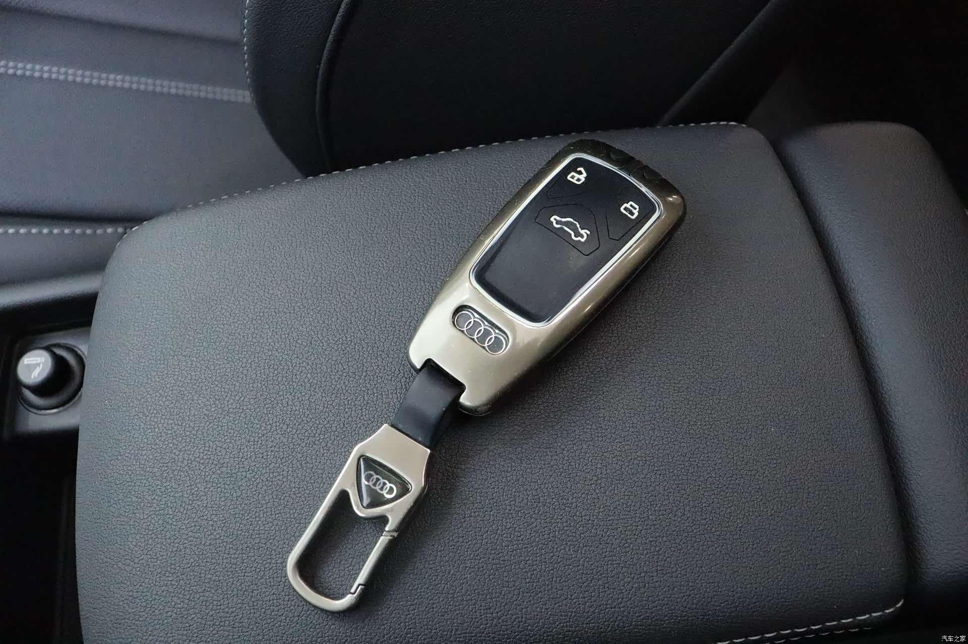 Audi A4L, 2020 9