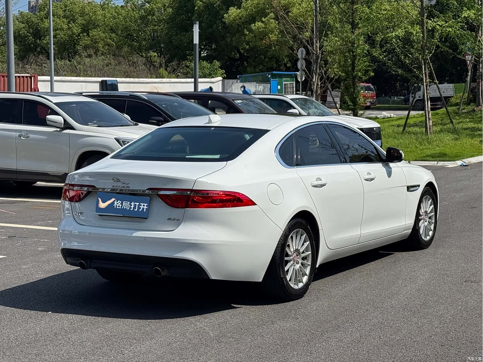 Jaguar XF, 2016 4