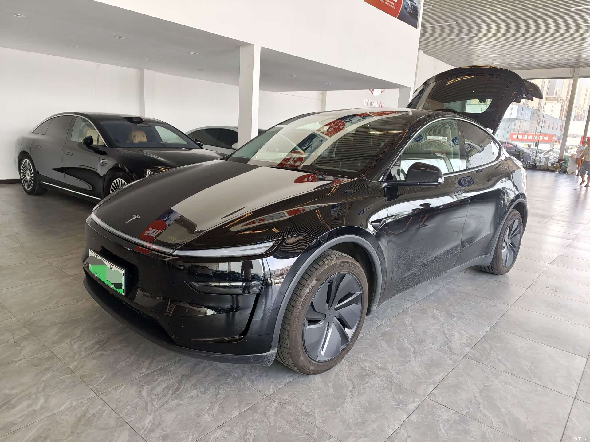 Tesla Model Y, 2026 1