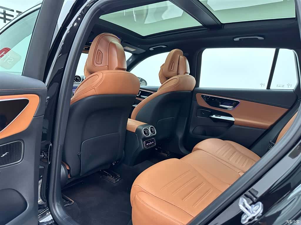 Mercedes-Benz GLC, 2025 21