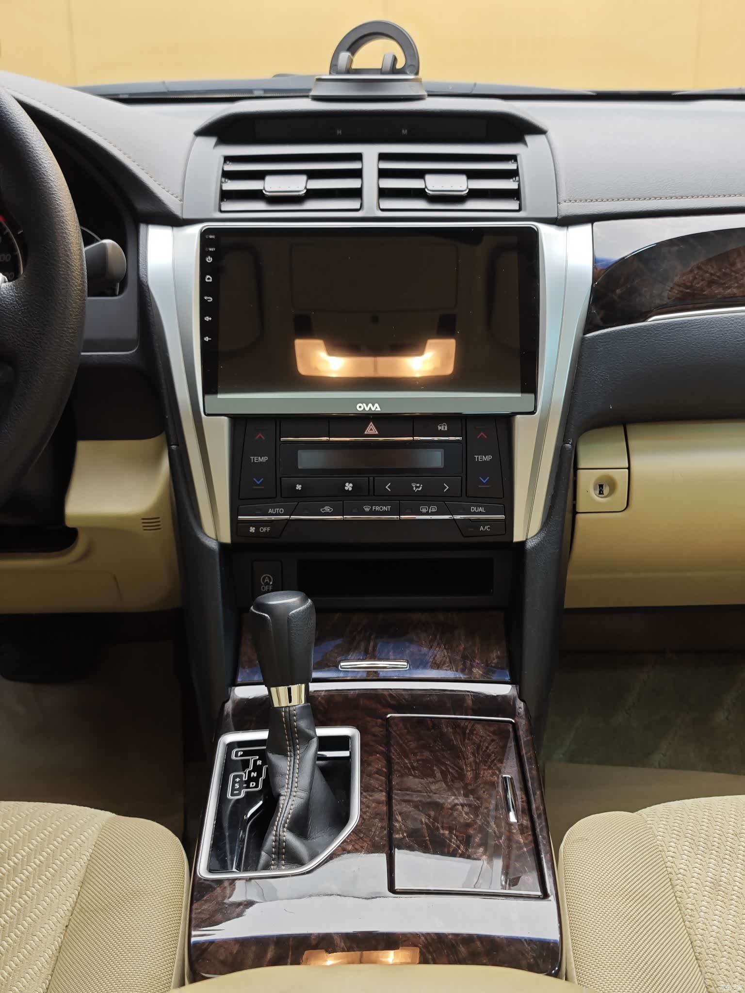 Toyota Camry, 2016 19
