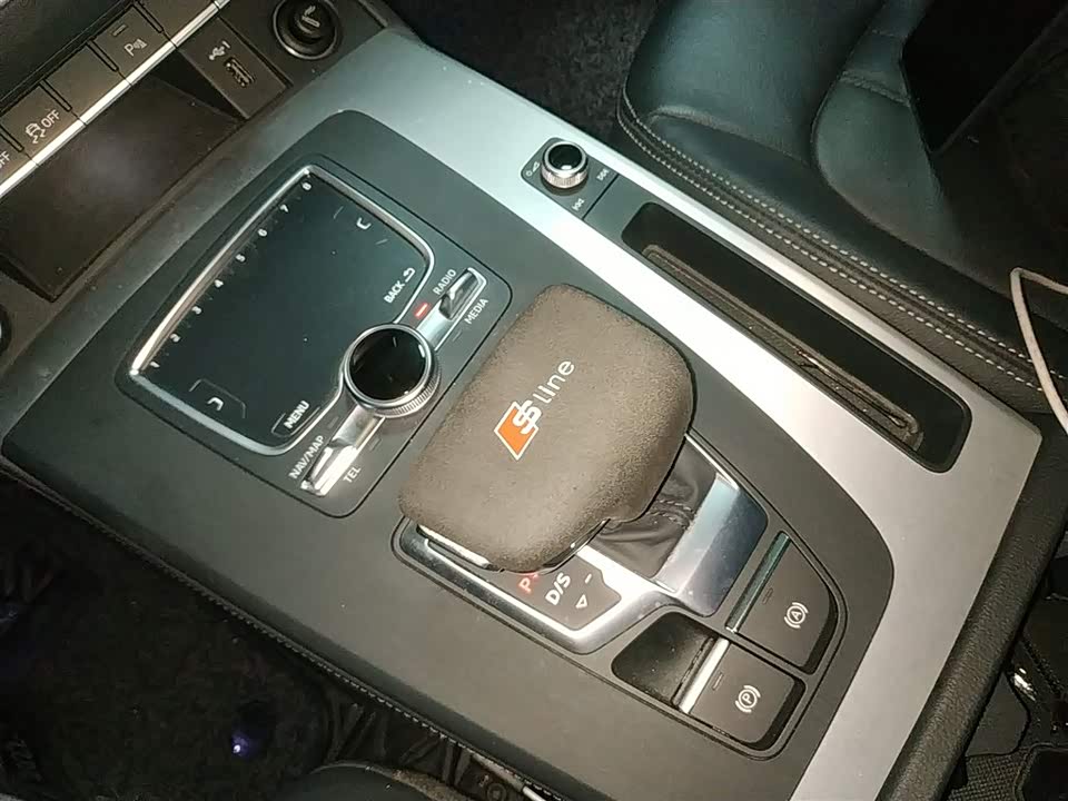 Audi Q5L Audi Q5L