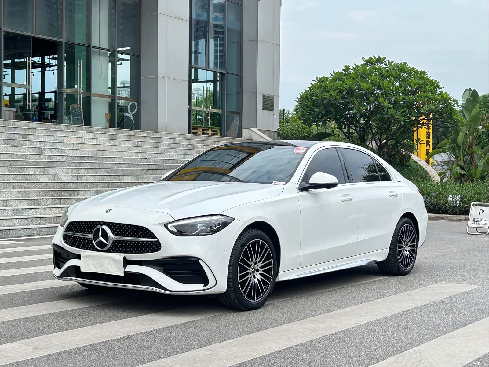 Mercedes-Benz C-Class, 2023 1