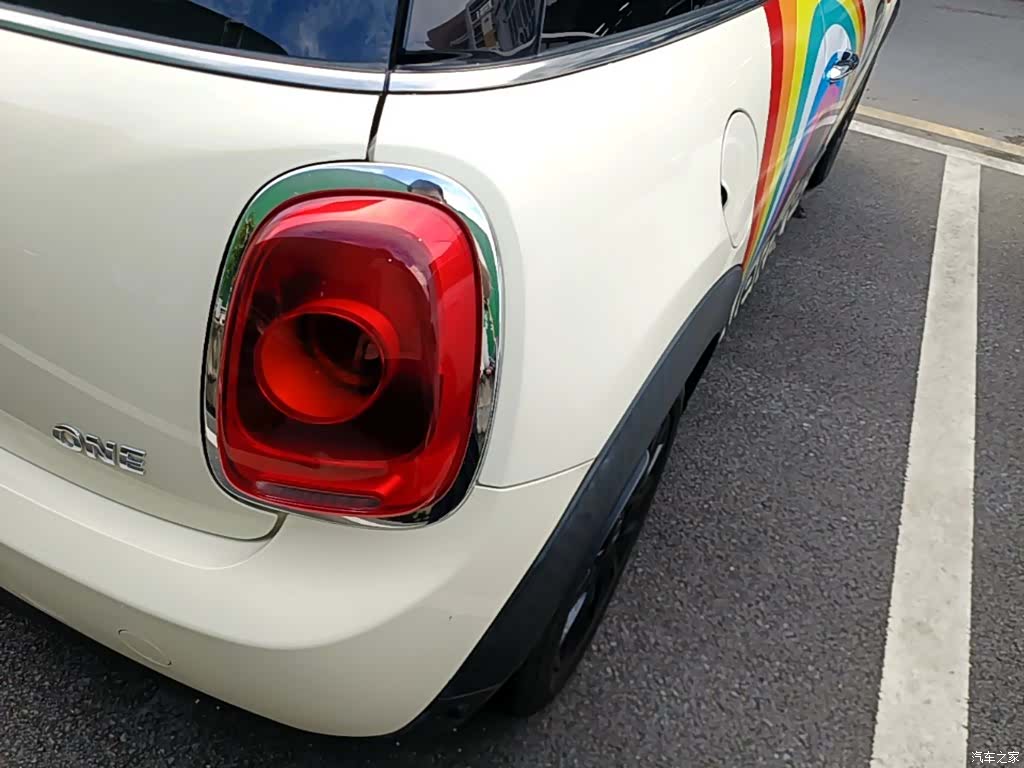 Mini ONE+, 2015 8