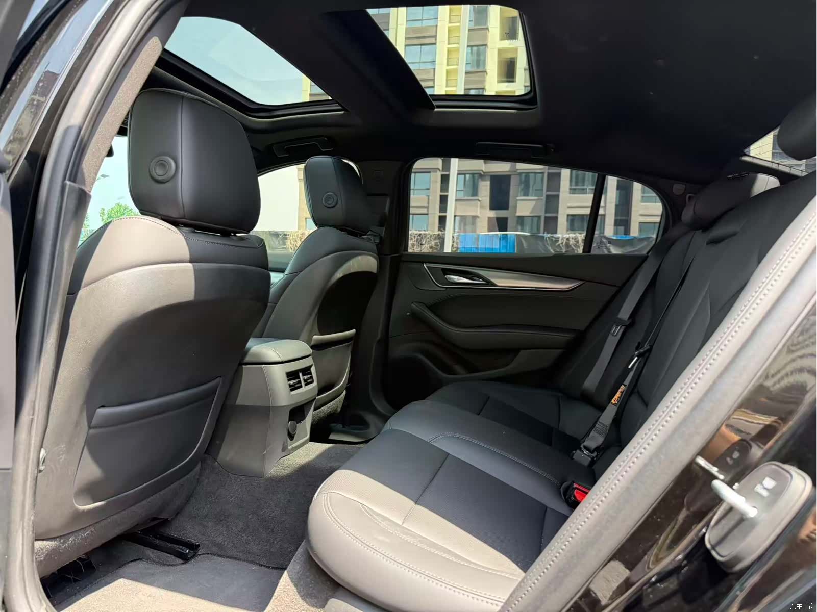 Cadillac CT5, 2026 7