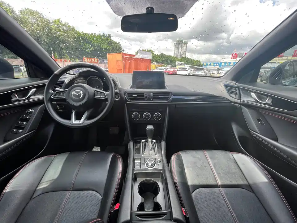 Mazda CX-4