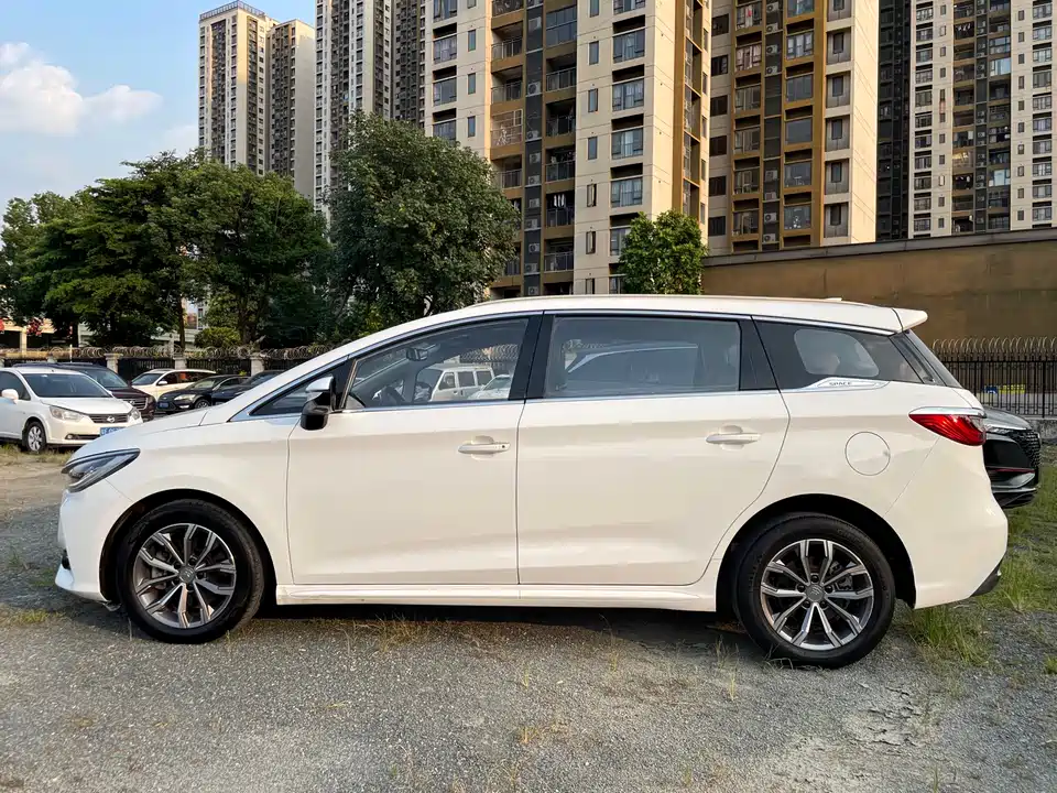 BYD Song MAX BYD Song MAX