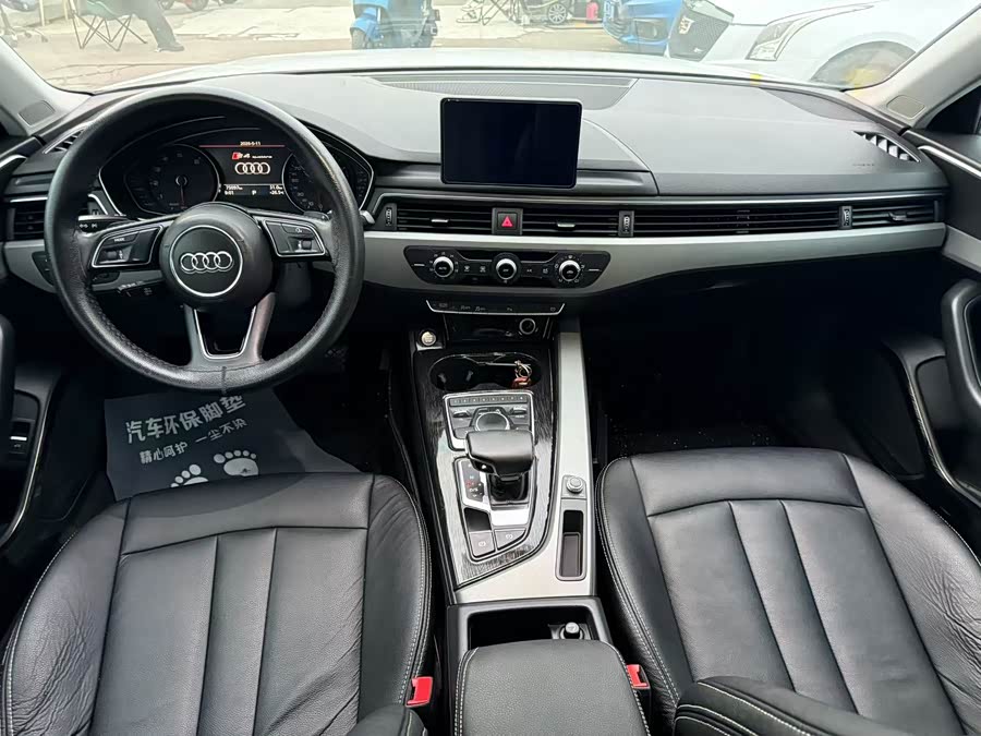 Audi A4L 2018, фото 6