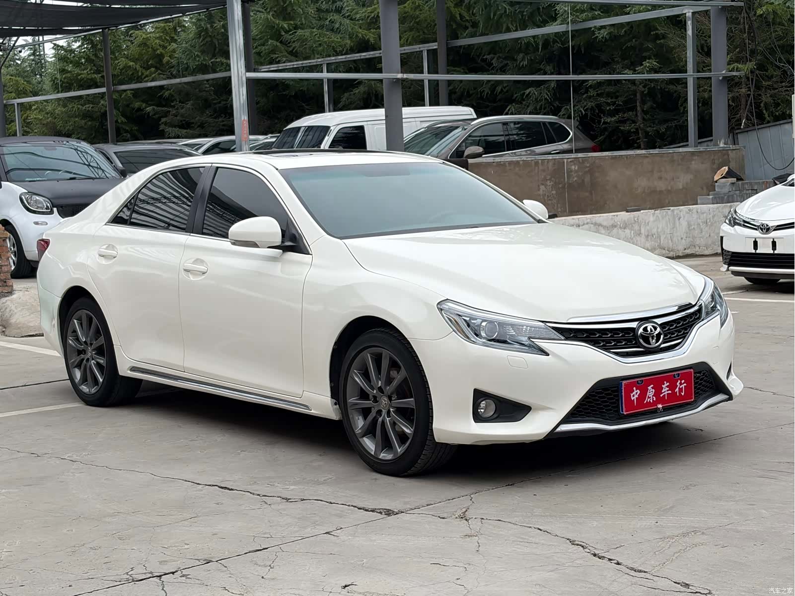 Toyota 2.5V, 2014 3