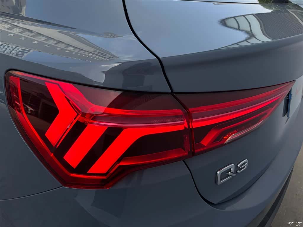 Audi Q3, 2023 9
