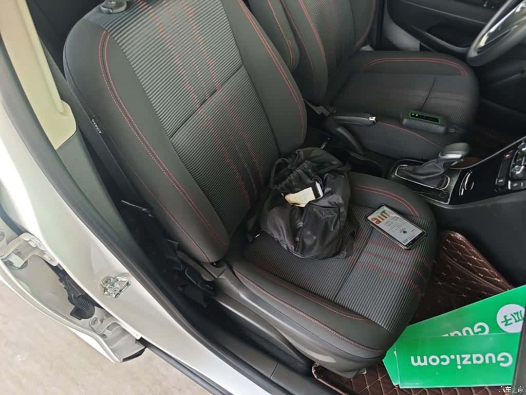 Buick Encore, 2019 25