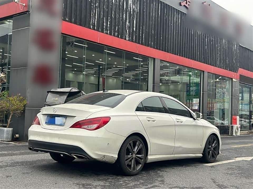 Mercedes-Benz CLA