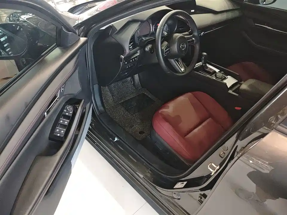 Mazda 3 Angkesaila Mazda 3 Angkesaila