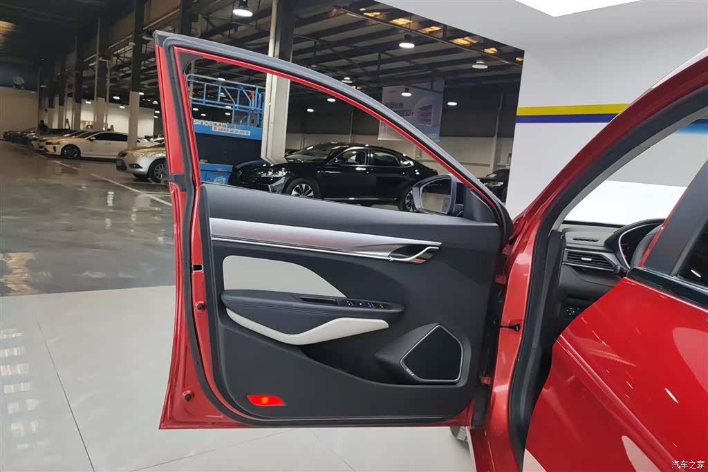 Geely Binray, 2019 7