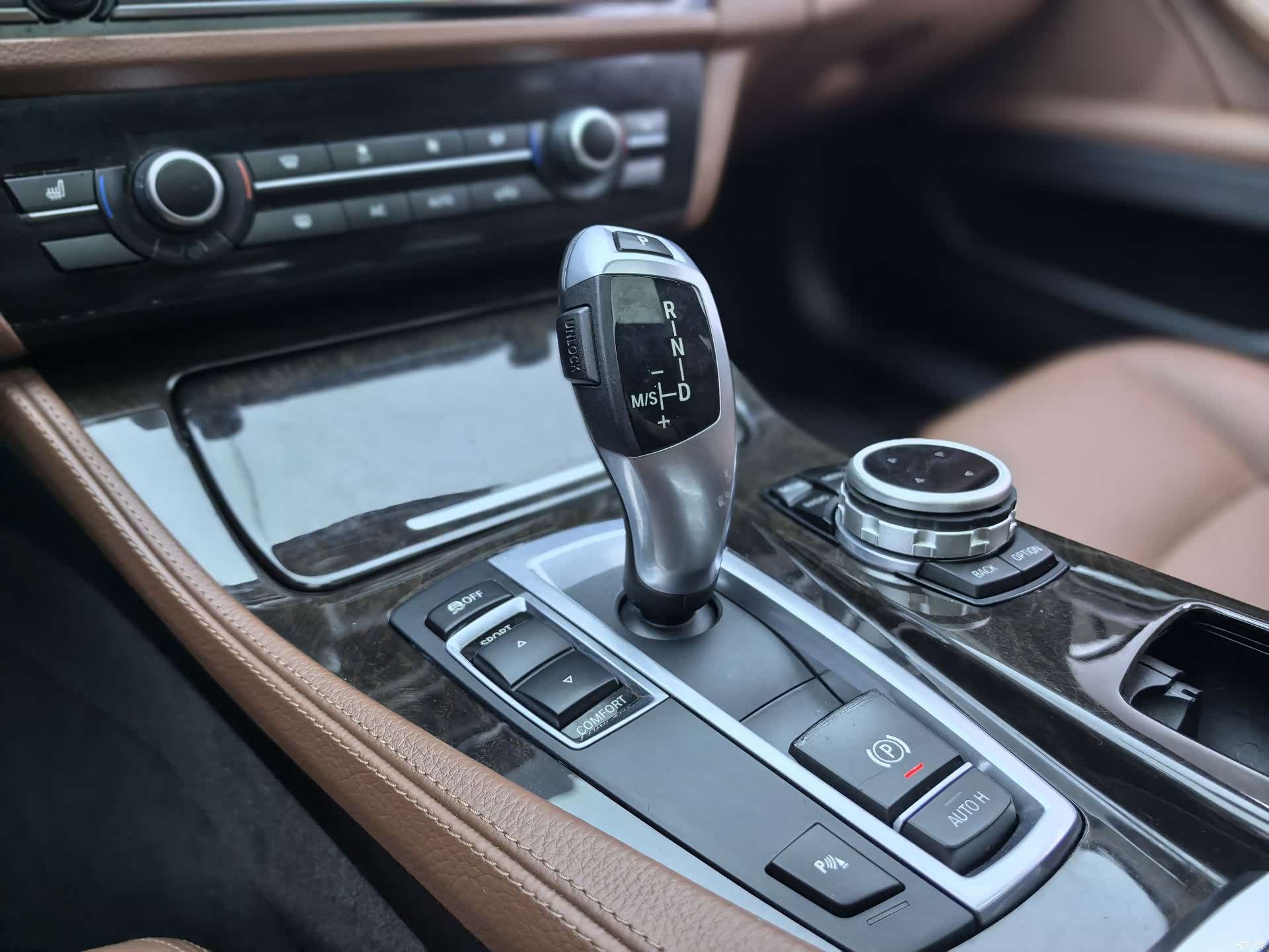 BMW 5 Series, 2016 9