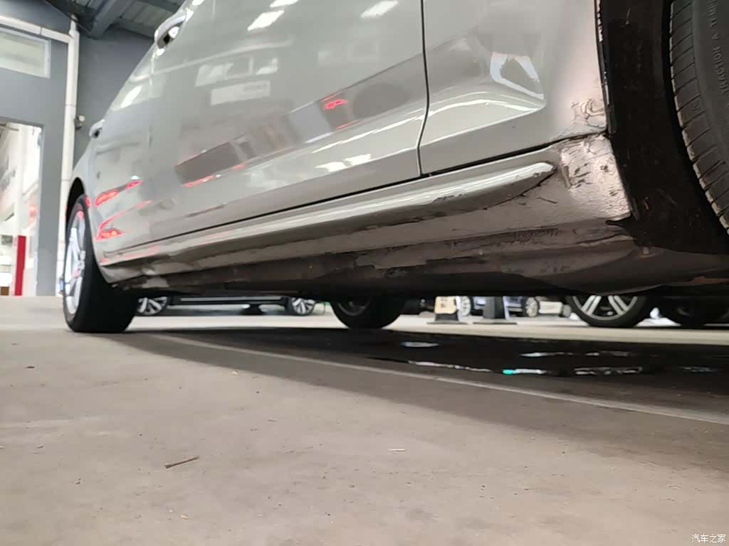 Audi A4L, 2018 21