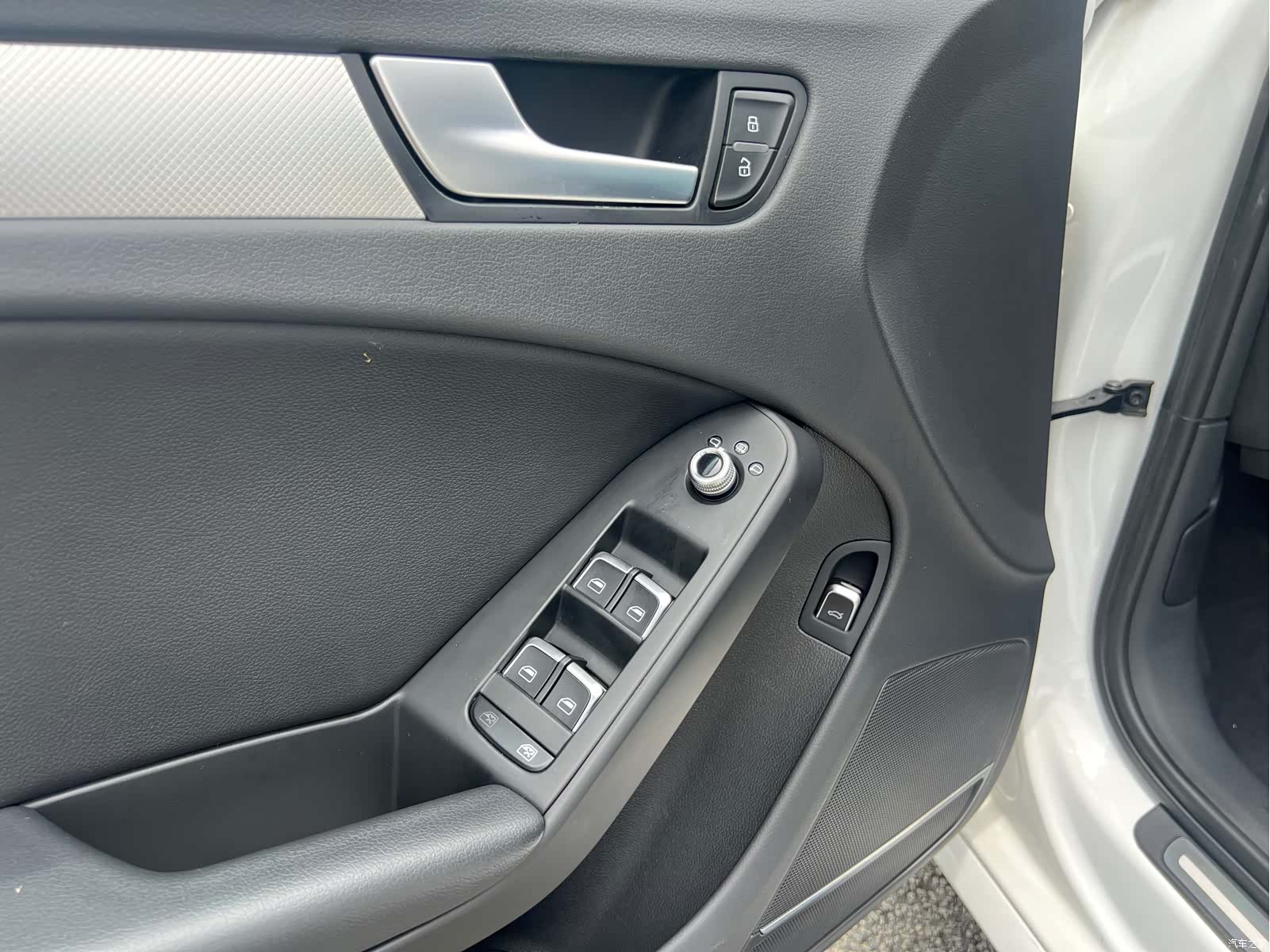 Audi A4L, 2016 6