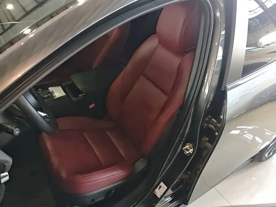 Mazda 3 Angkesaila Mazda 3 Angkesaila
