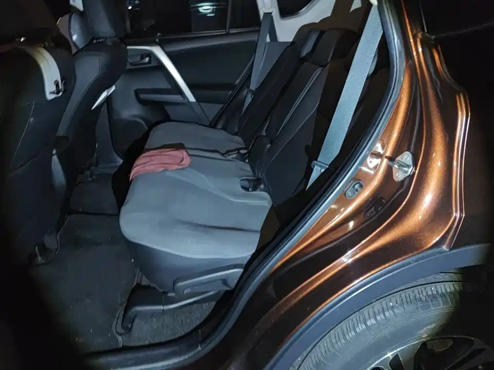 Toyota RAV4 Rongfang