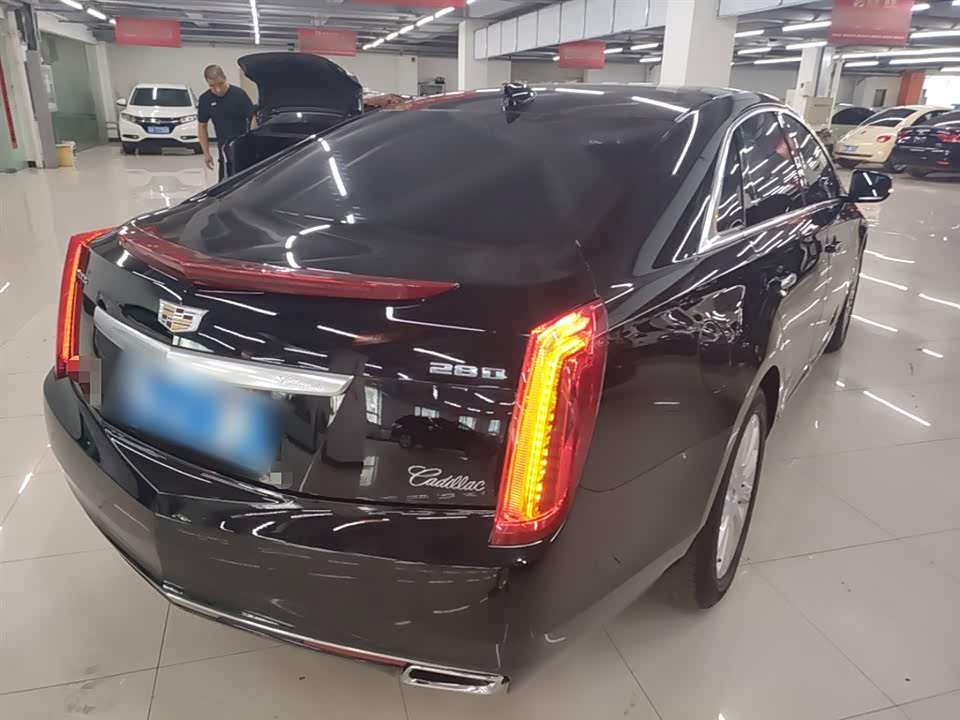Cadillac XTS
