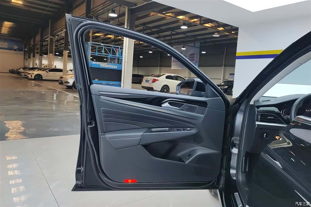 Volkswagen Passat, 2023 7