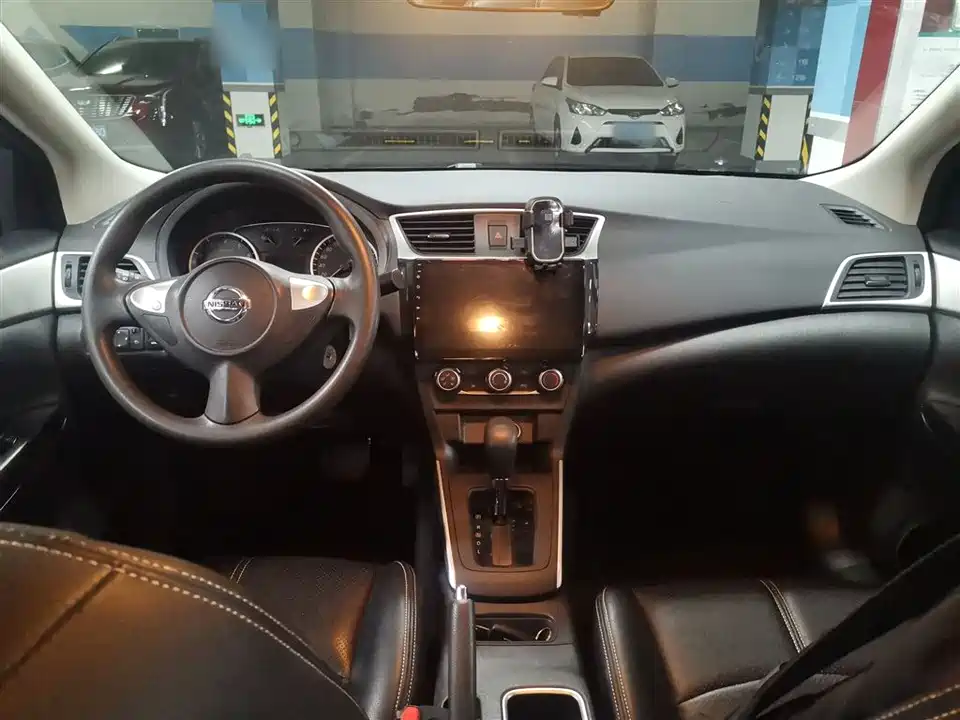 Nissan Xuan Yi