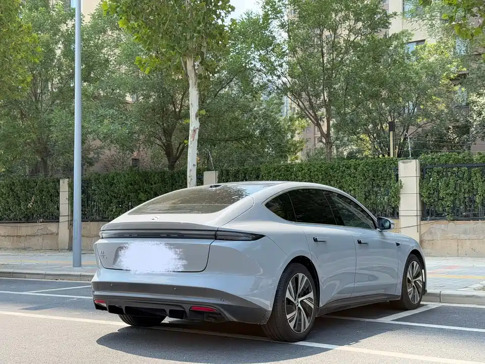 NIO ET5 NIO ET5