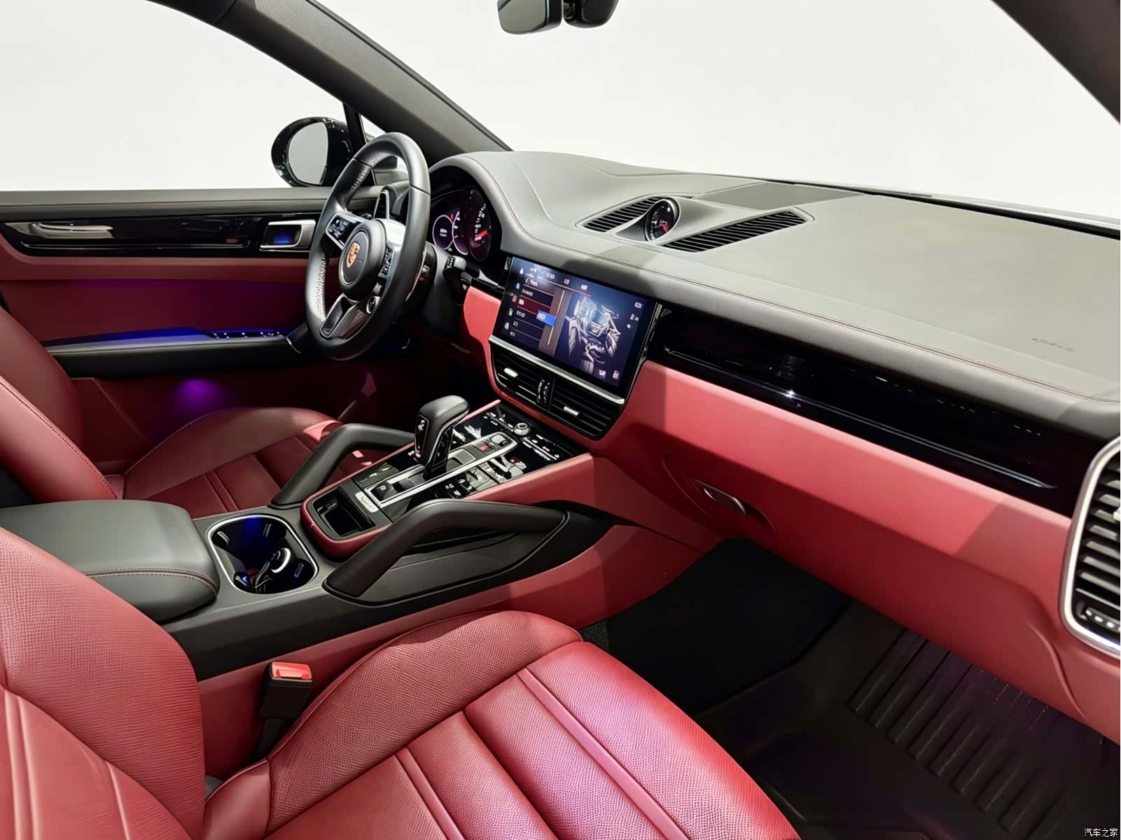 Porsche Cayenne, 2023 10