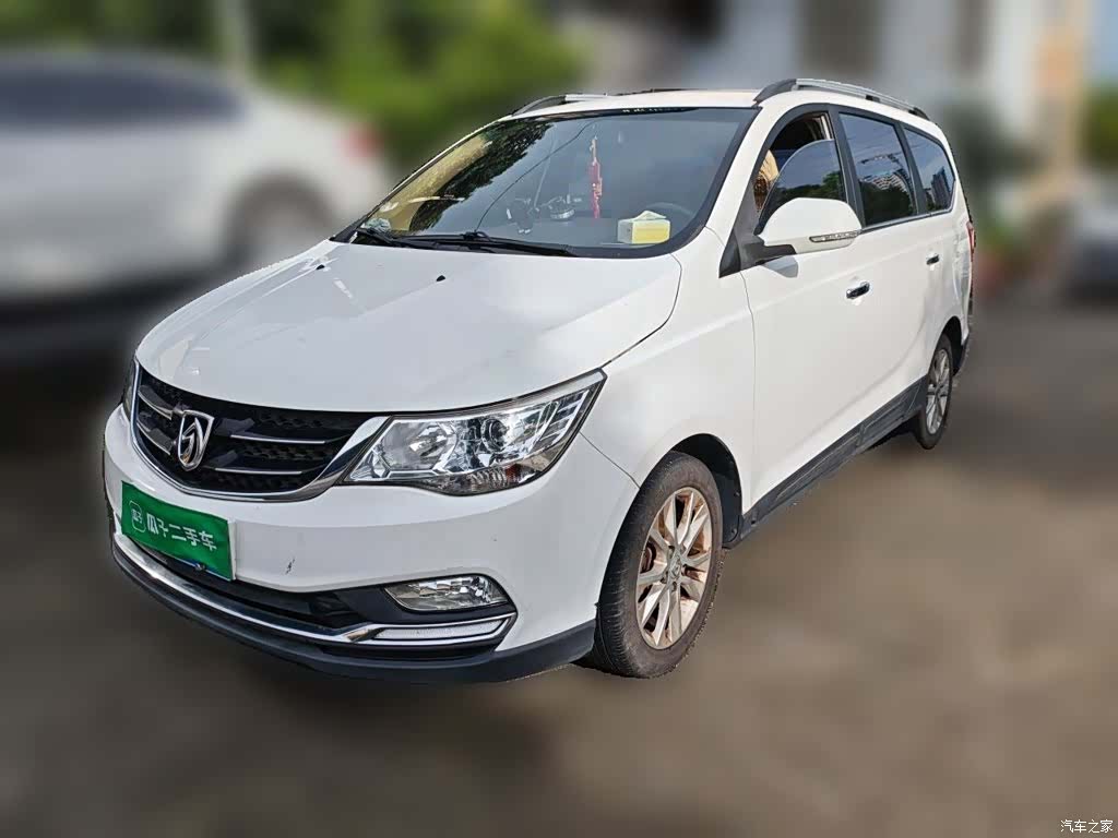 Wuling 730, 2017 1