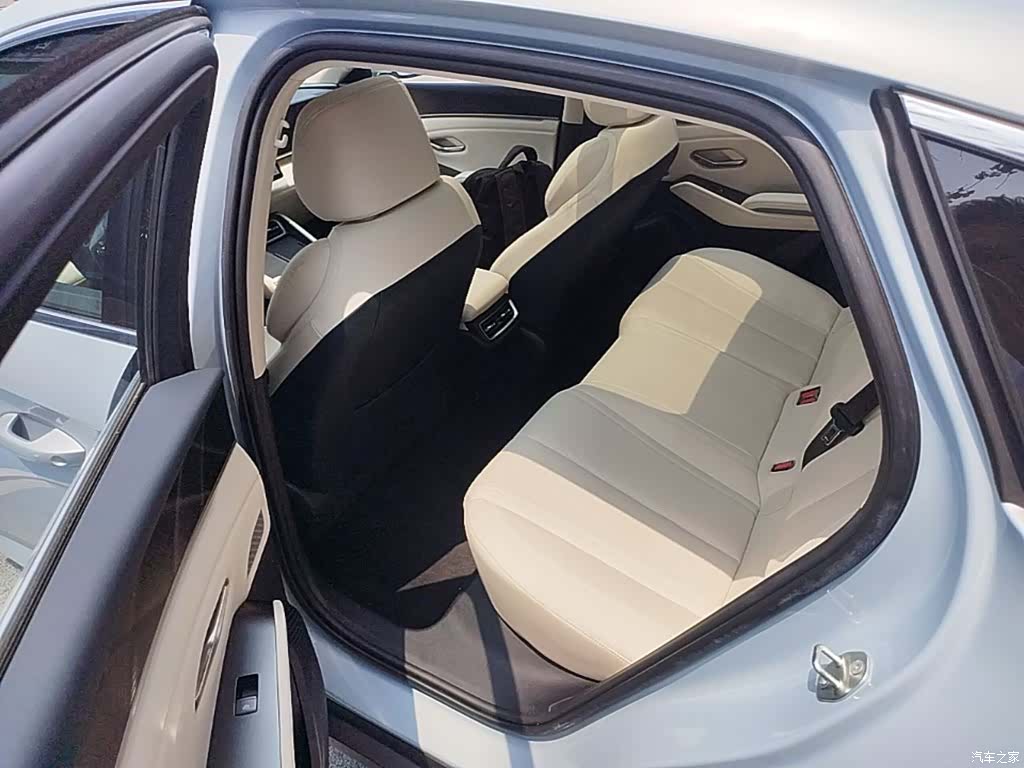 BYD Qin, 2025 17