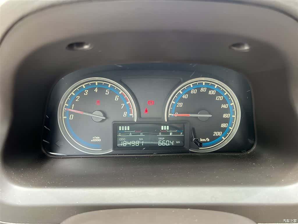 Wuling 730, 2015 6