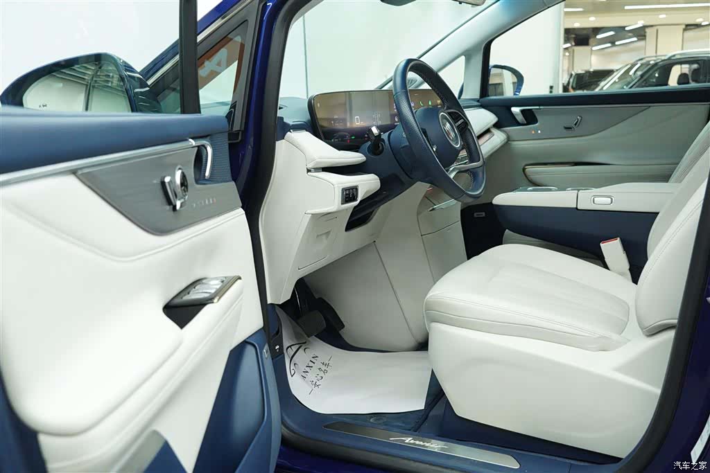 Buick GL8, 2024 18