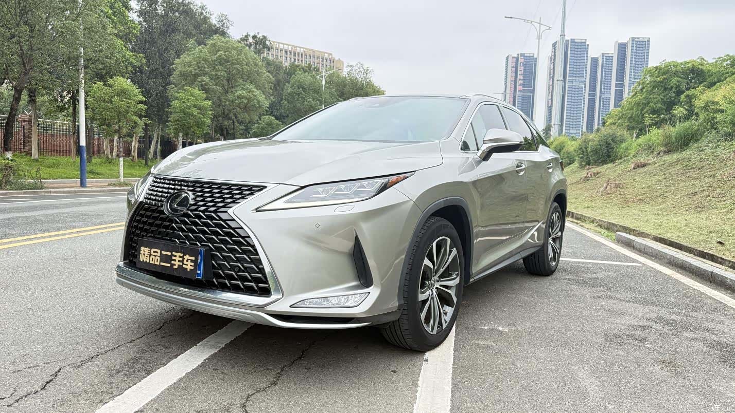 Lexus RX, 2020 1