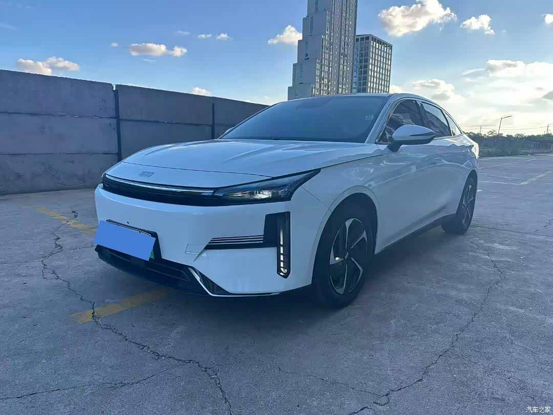 Geely Galaxy L6