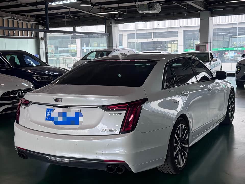 Cadillac CT6