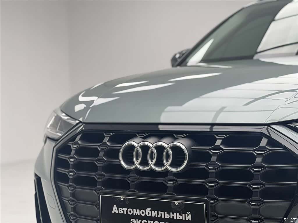 Audi Q3, 2022 все фото