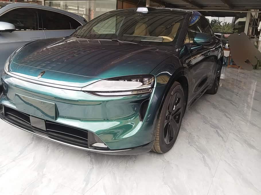 Luxeed R7