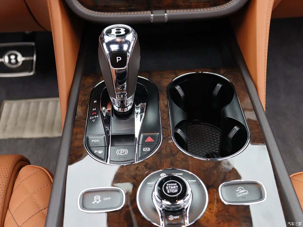 Bentley Bentayga, 2019 21