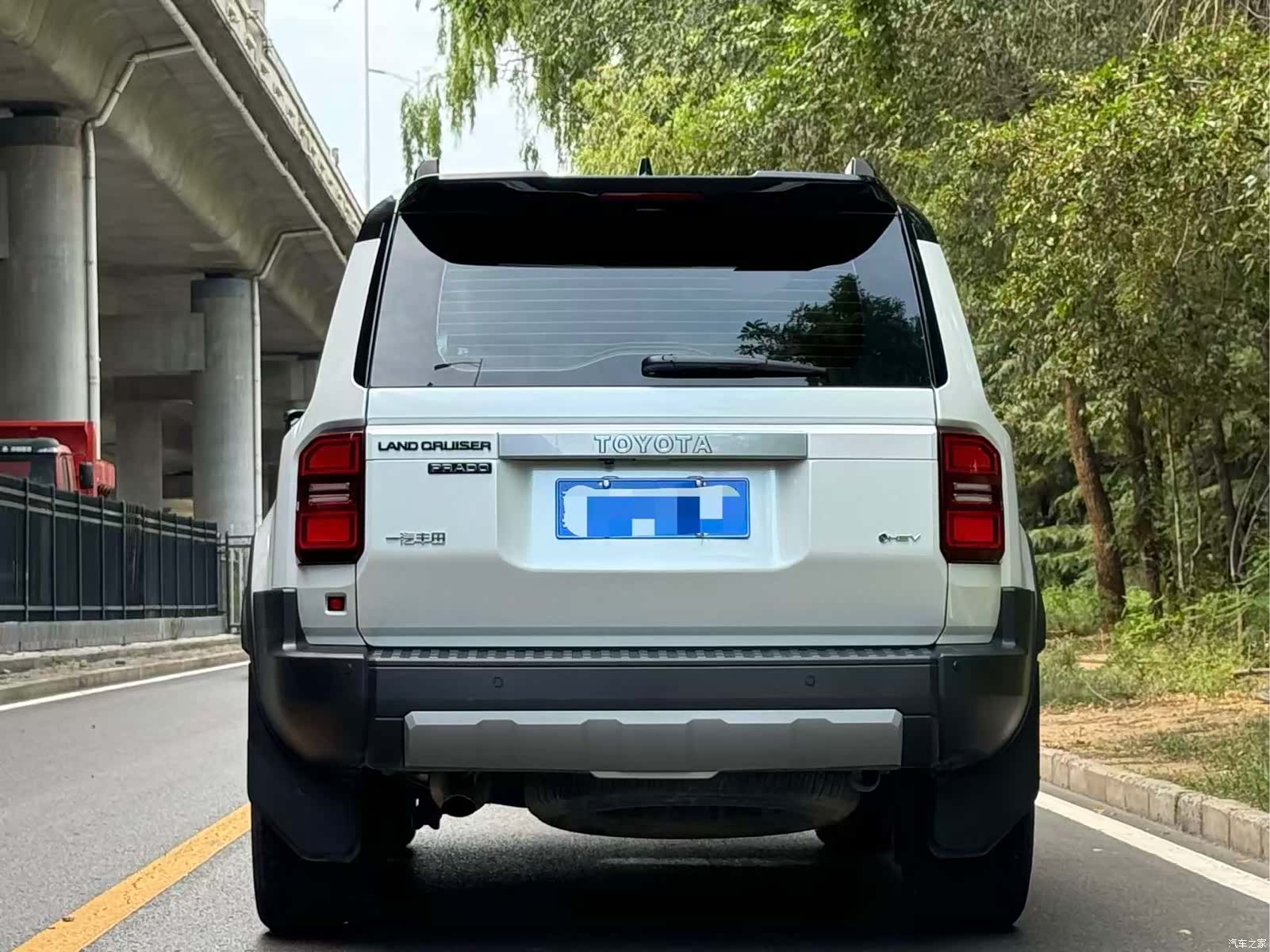 Toyota Prado, 2024 17