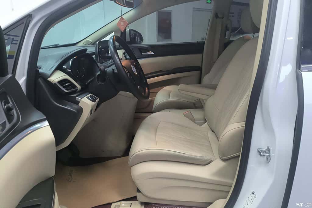 Buick GL8, 2024 9