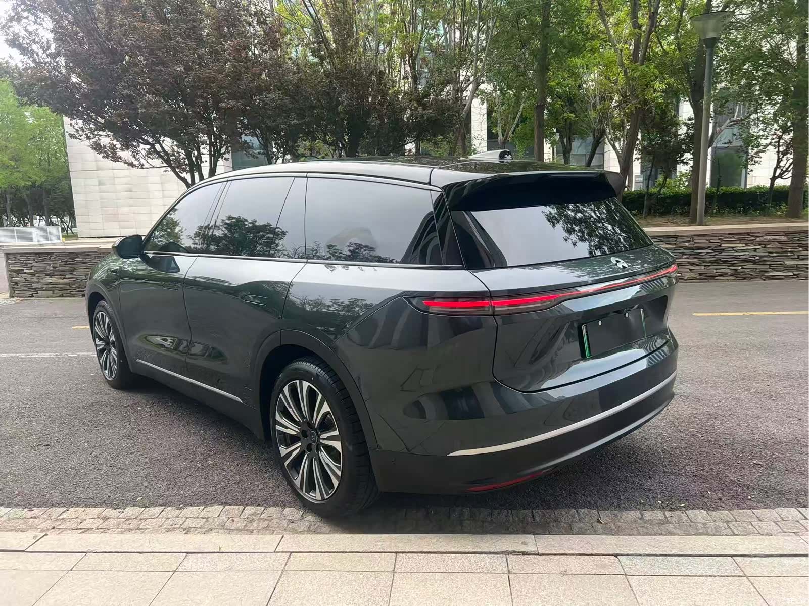 NIO ES8, 2024 7