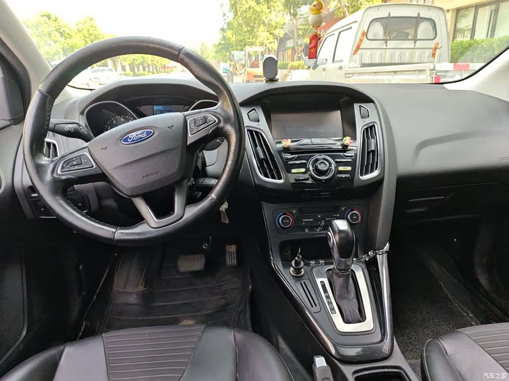 Ford Focus, 2016 10