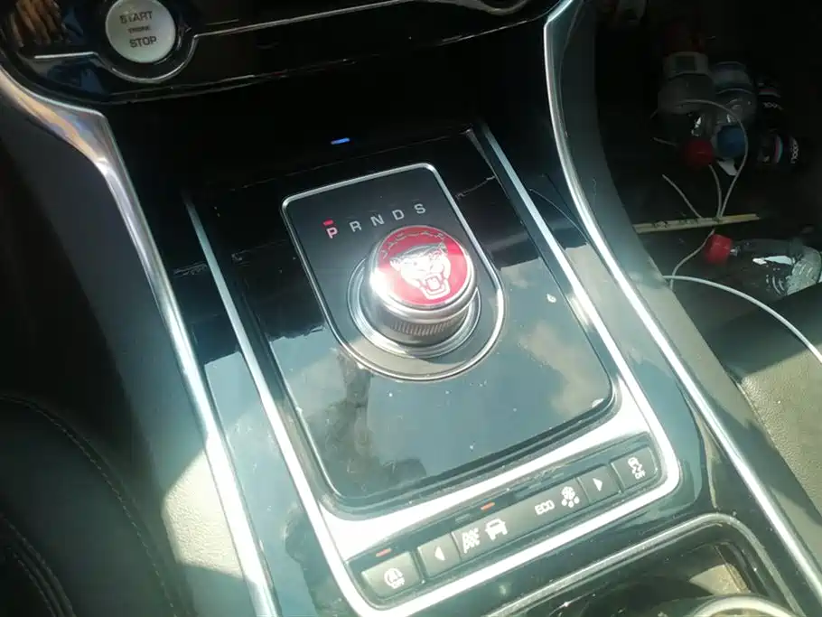 Jaguar XFL