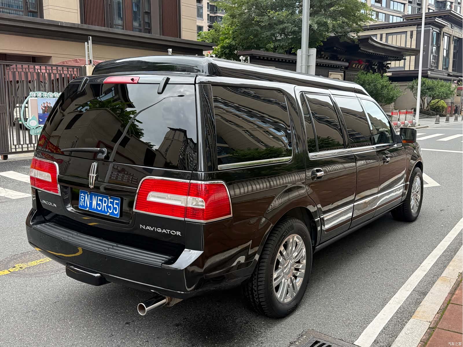Lincoln Navigator, 2010 3