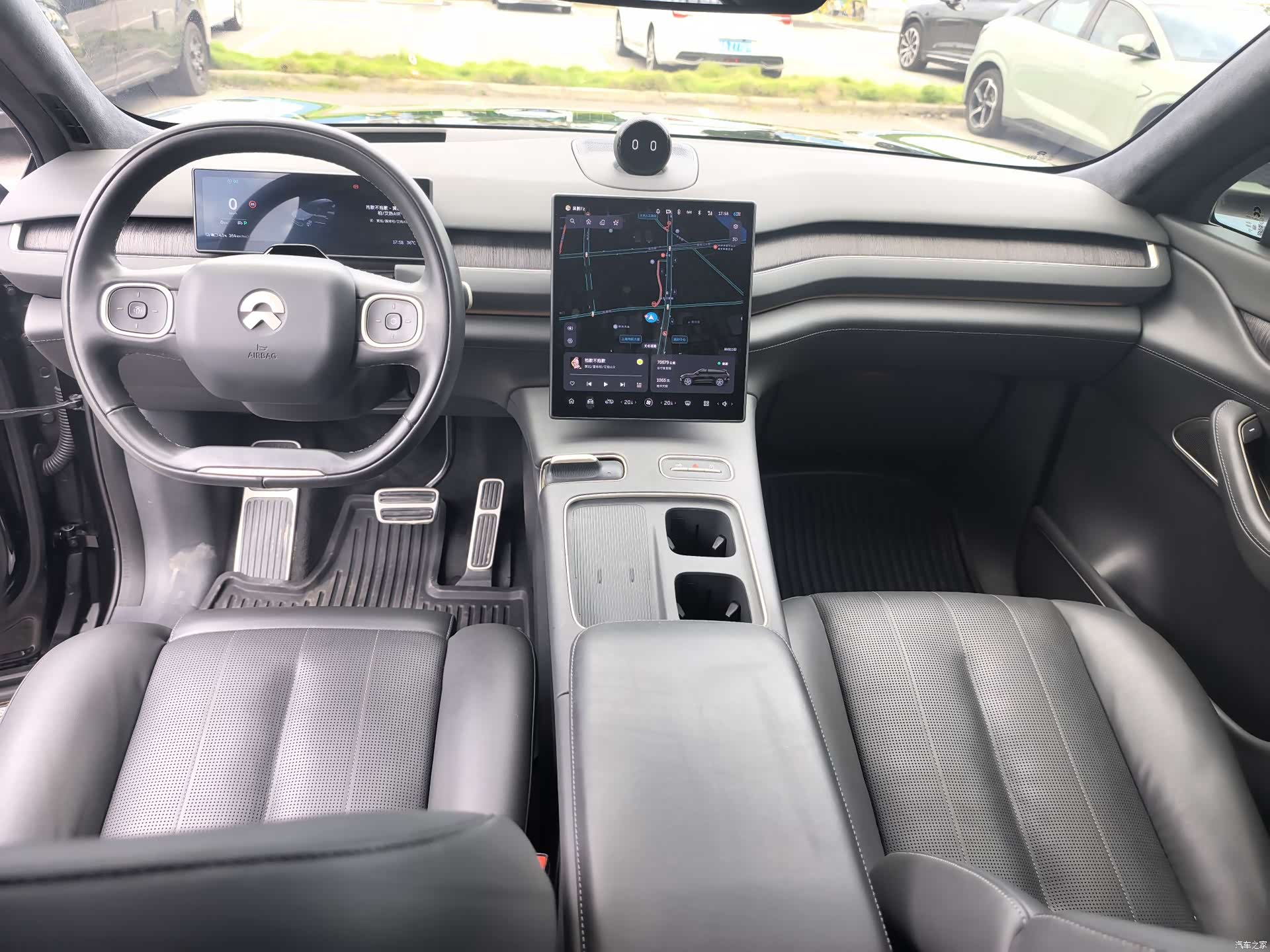 NIO ES8, 2023 13