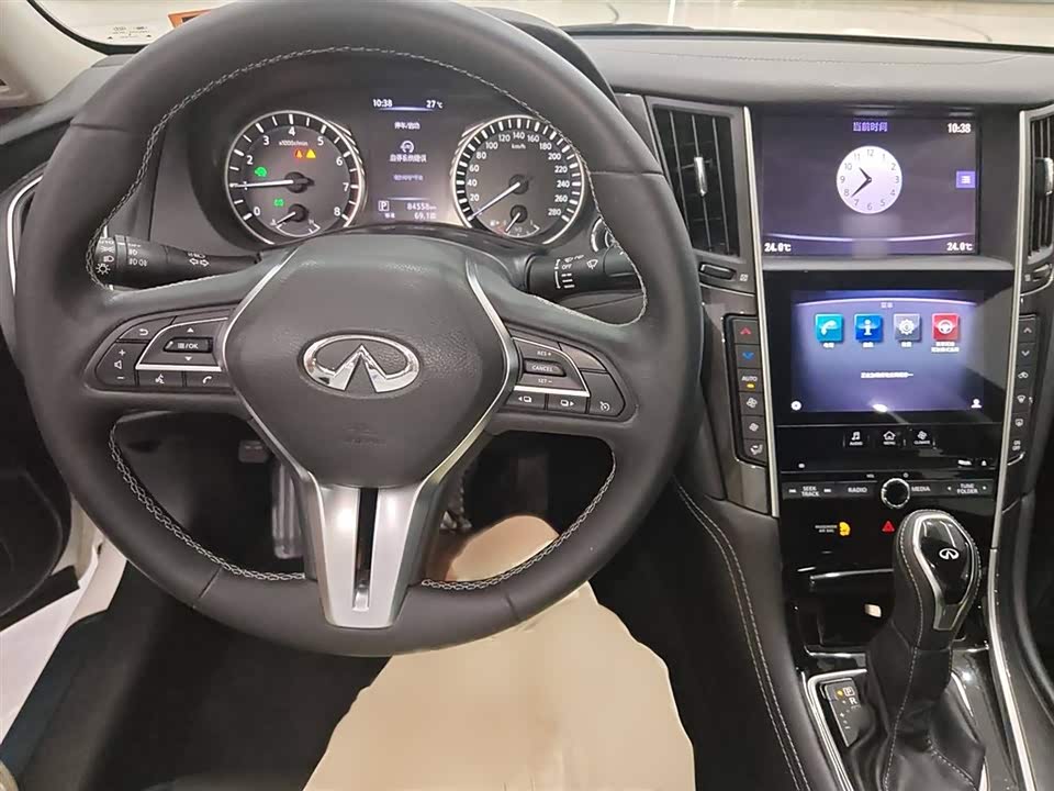 Infiniti Q50L