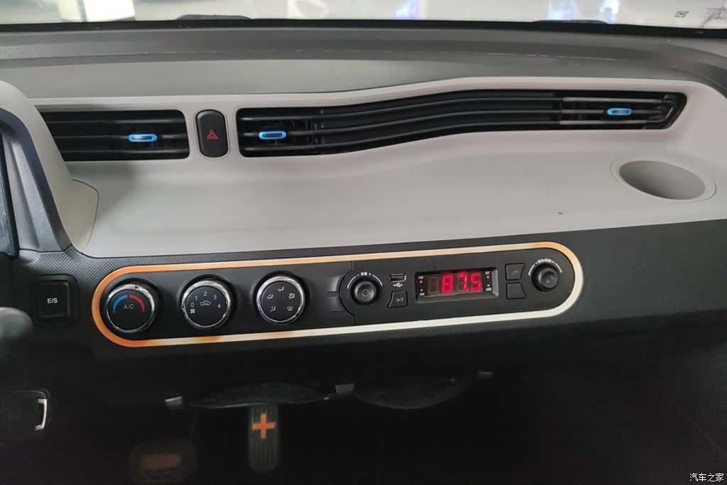 Wuling MINIEV, 2021 13