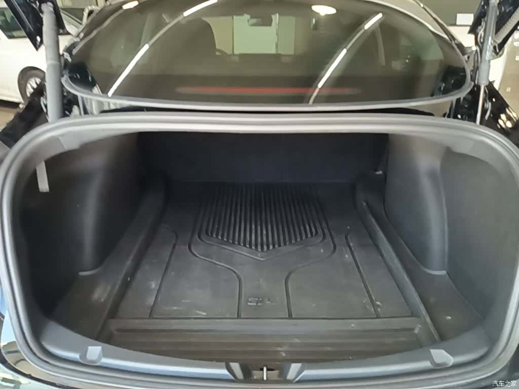 Tesla Model 3, 2022 19
